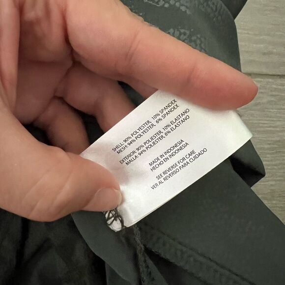 Orvis Camo Embossed Travel Skort with Inner Shorts Size M - Picture 5 of 7